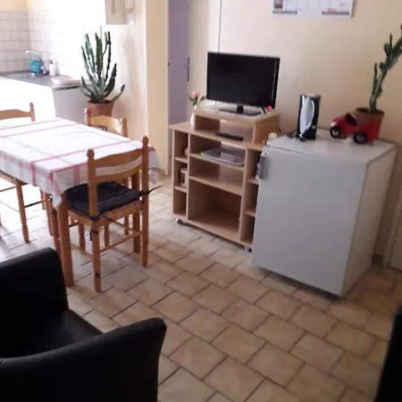 Appartement la chaume à Laugere Extérieur photo